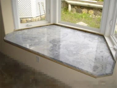 নীল এবং সাদা মার্বেল কাউন্টারটপস