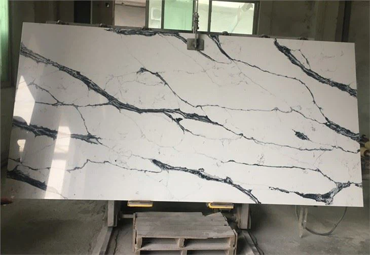Calacatta কোয়ার্টজ কালো শিরা পৃষ্ঠ