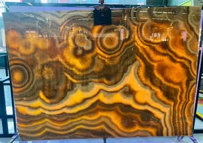 অ্যান্টিক অনিক্স