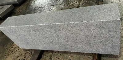 ব্যাসাল্ট কার্ব স্টোনস