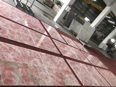 গোলাপী অনিক্স টাইলস