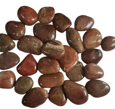 লাল নুড়ি ল্যান্ডস্কেপিং